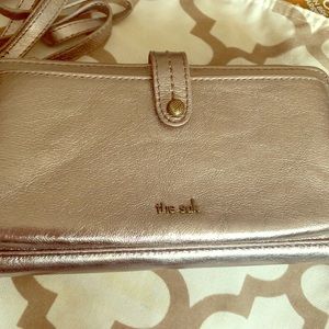 The Sak Clutch